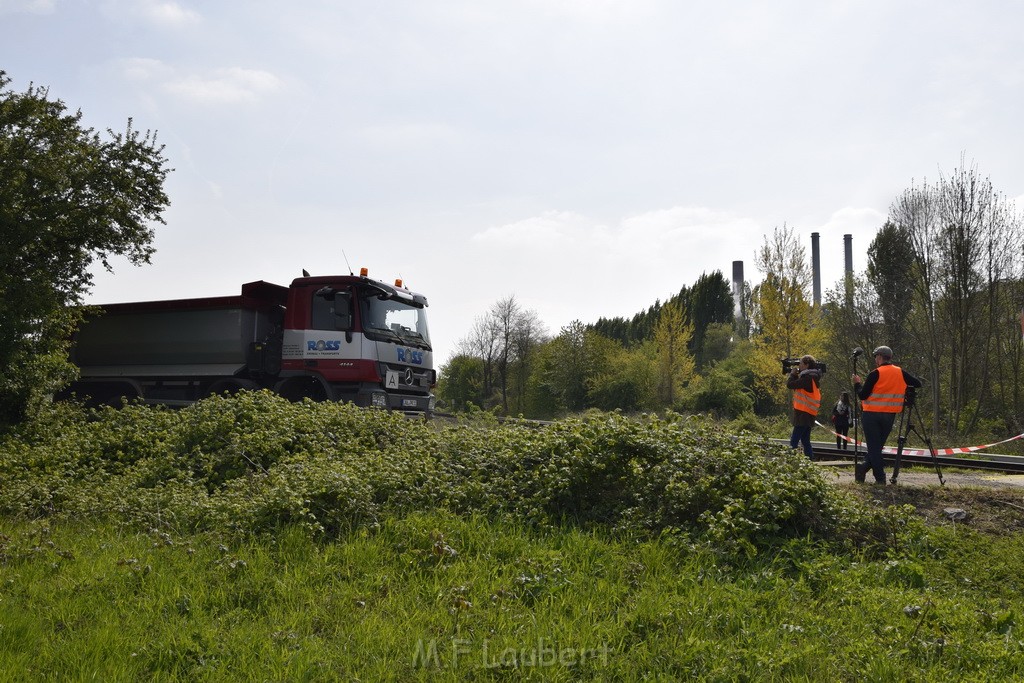 Schwerer VU LKW Zug Bergheim Kenten Koelnerstr P507.JPG - Miklos Laubert